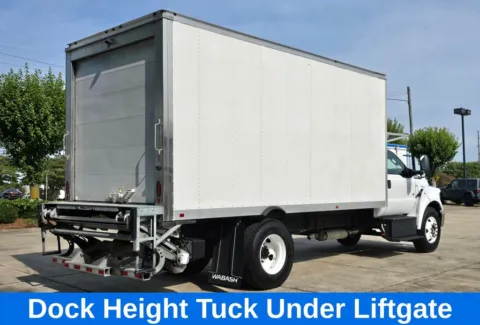 More photos of 2023 Ford F-650SD  Thermo King V-520 Max 18ft Box w/Liftgate at Carolina Auto Warehouse, NC