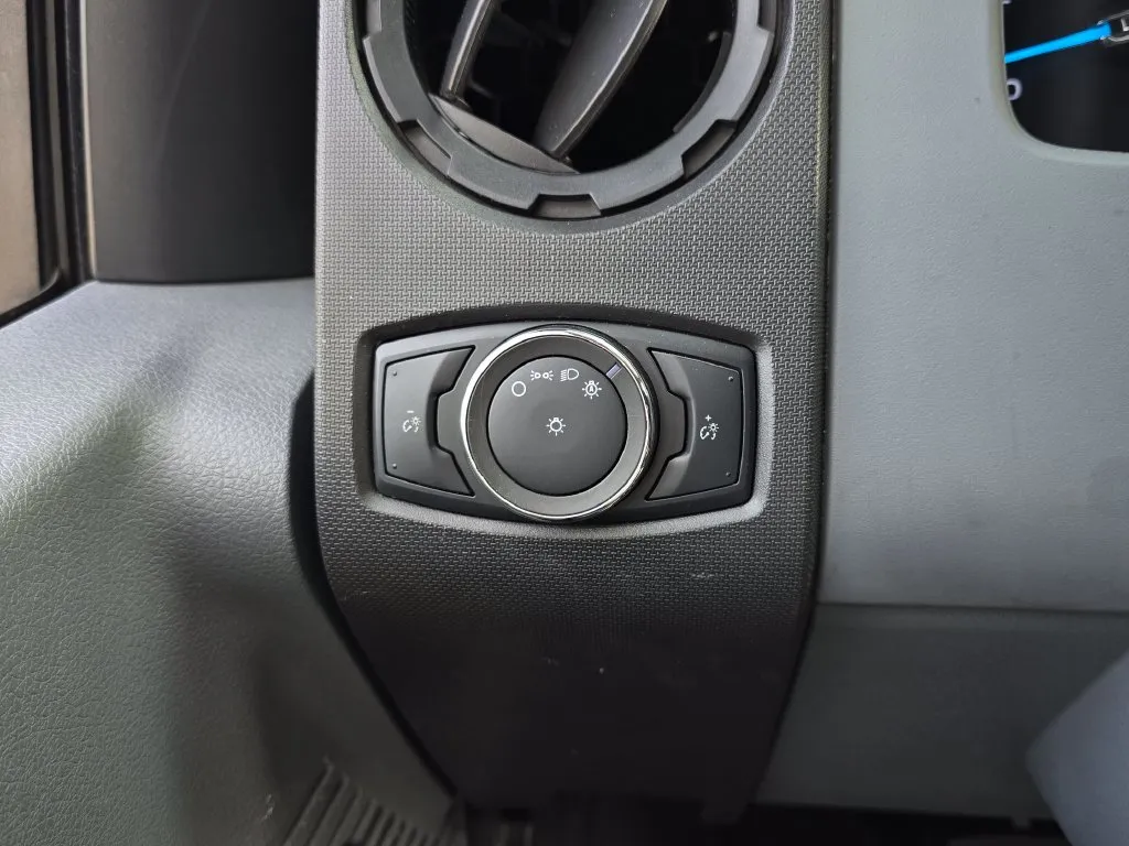 2023 Ford F-650 - Photo 56
