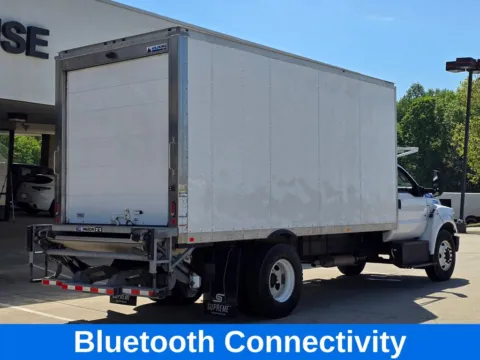 More photos of 2022 Ford F-650SD  Thermo King V-520 Max 18ft Box w/Liftgate at Carolina Auto Warehouse, NC