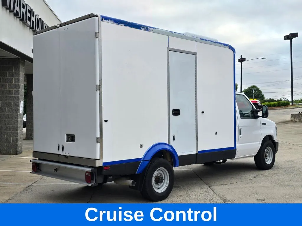 Ford E-350SD photo 5