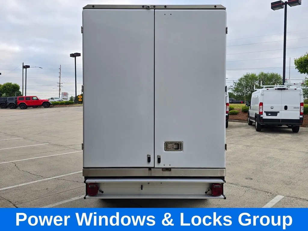 Ford E-350SD photo 6
