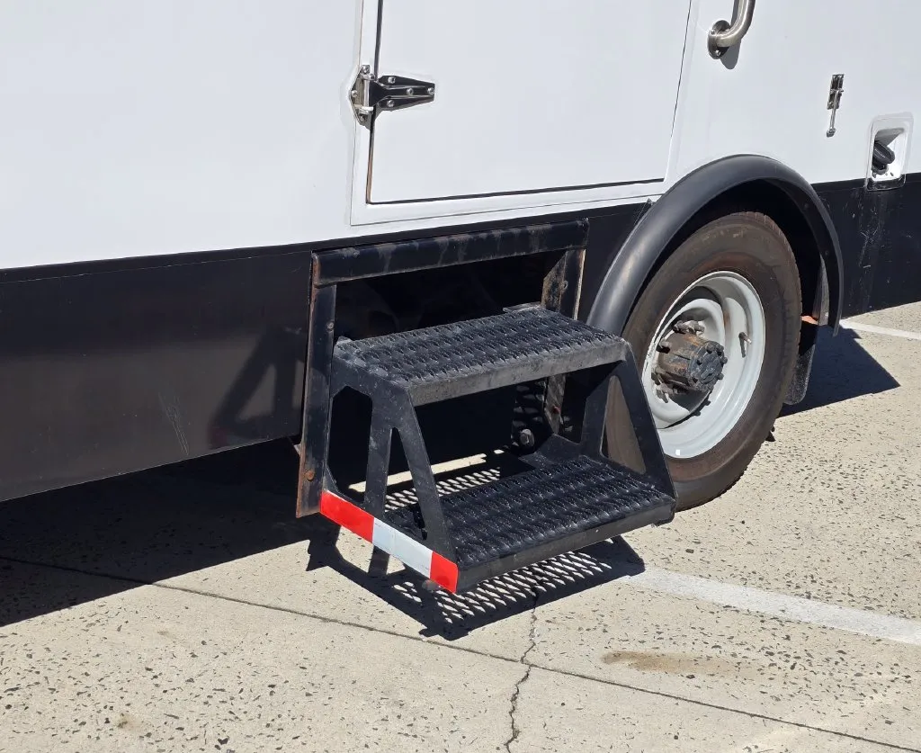 2023 Ford E-Series Cutaway Base - Photo 31