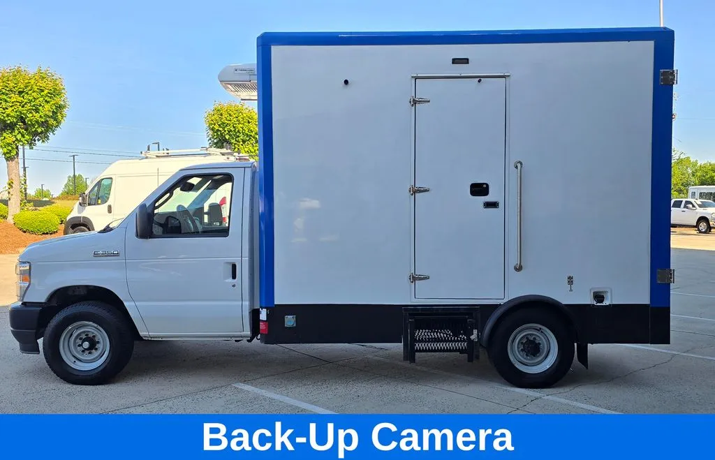Ford E-350SD photo 8