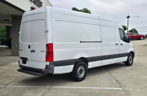 More photos of 2021 Mercedes-Benz Sprinter 2500 Cargo 170 WB High Roof at Carolina Auto Warehouse, NC