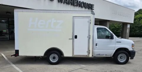 More photos of 2022 Ford E-350SD  Cutaway 12ft Box w/Roll-Up Door at Carolina Auto Warehouse, NC