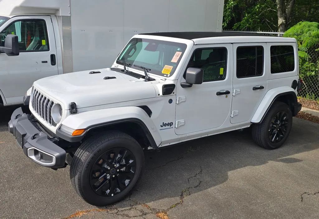 White 2025 Jeep Wrangler Sahara 4xe w/Sky One Touch Power Top for sale in Concord, NC