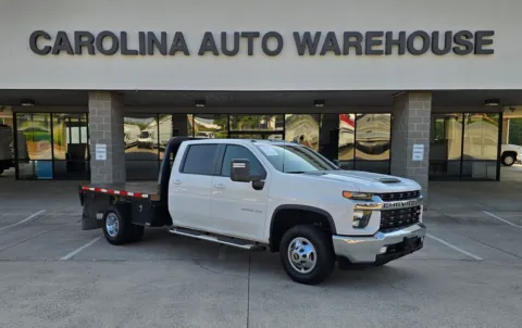 White 2023 Chevrolet Silverado 3500HD LT 9.5ft Flatbed Duramax 6.6l Turbo Diesel for sale in Concord, NC
