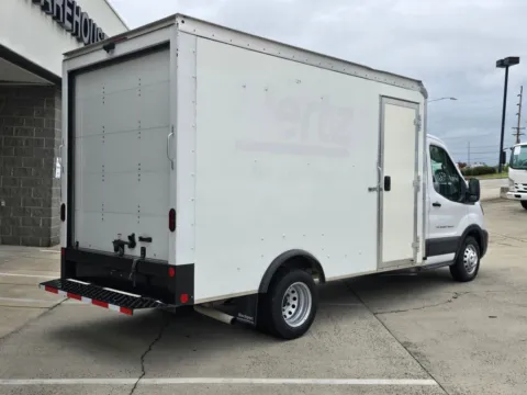 More photos of 2023 Ford Transit-350  12ft Box Truck w/Side Door at Carolina Auto Warehouse, NC