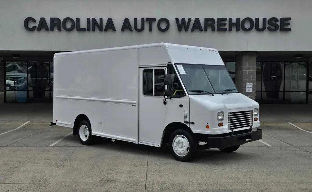 Unknown 2022 Freightliner MT45  14ft W/Shelves and Roll-Up Door for sale in Concord, NC