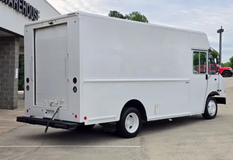More photos of 2022 Freightliner MT45  14ft W/Shelves and Roll-Up Door at Carolina Auto Warehouse, NC