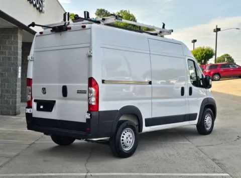 More photos of 2024 Ram ProMaster 2500 High Roof 159wb w/Adjustable Ladder Rack at Carolina Auto Warehouse, NC