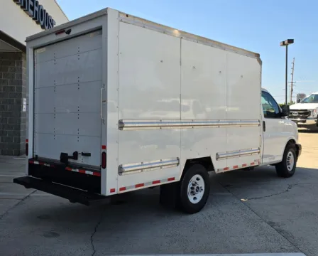 More photos of 2021 GMC Savana 3500 Work Van SRW 12ft Box w/Step-Up Bumper at Carolina Auto Warehouse, NC