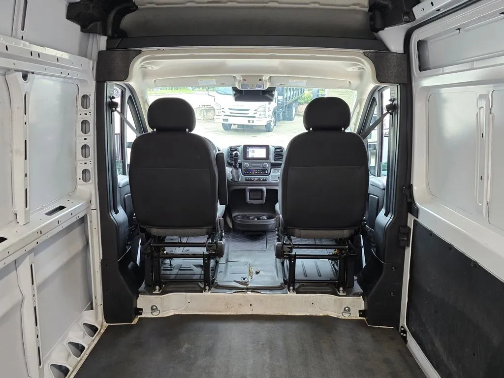 Ram ProMaster 2500 photo 18