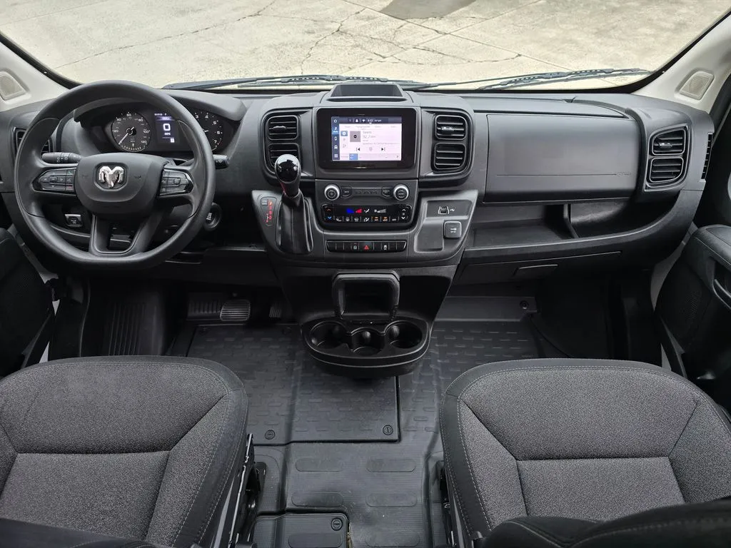 Ram ProMaster 2500 photo 19