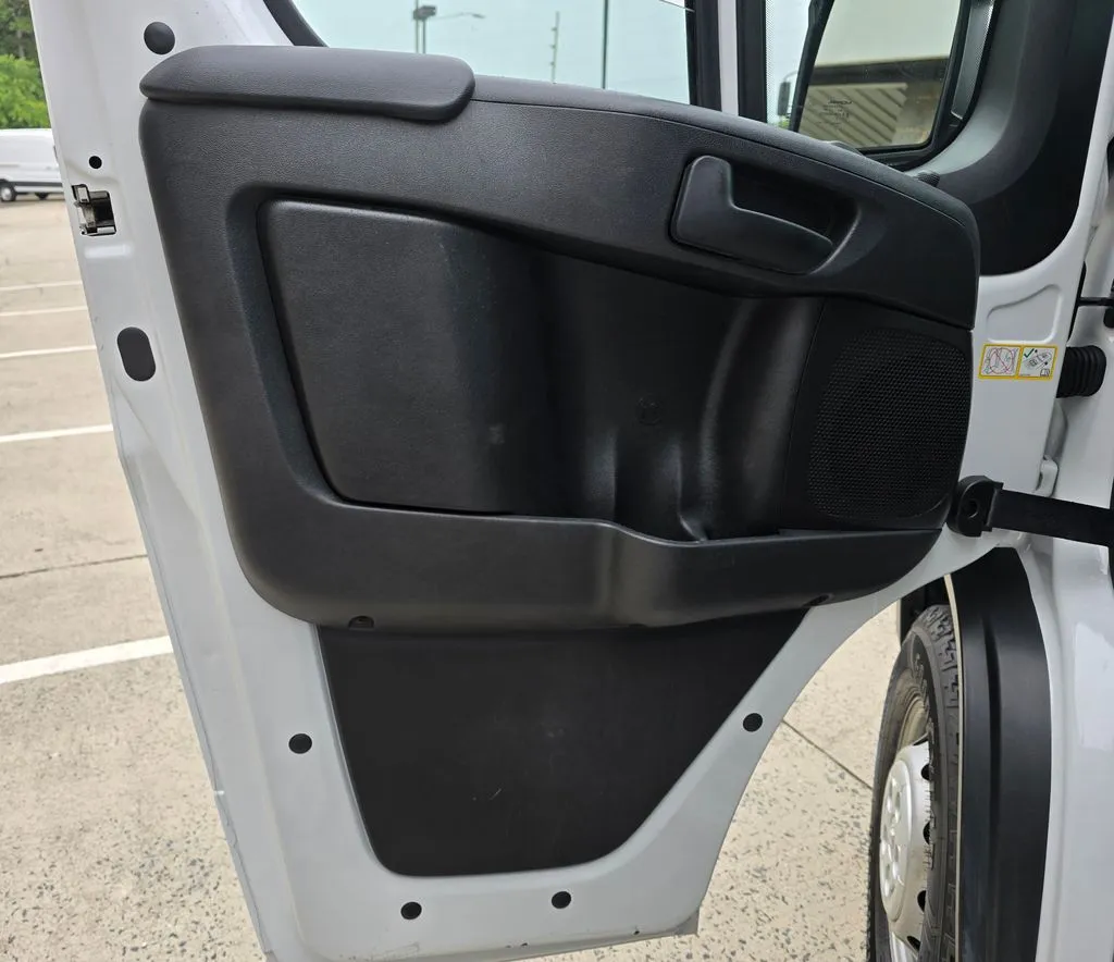 Ram ProMaster 2500 photo 33