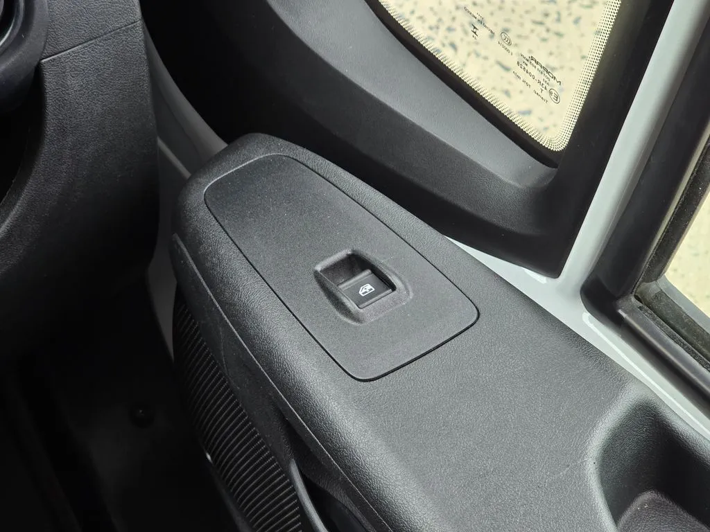 Ram ProMaster 2500 photo 38