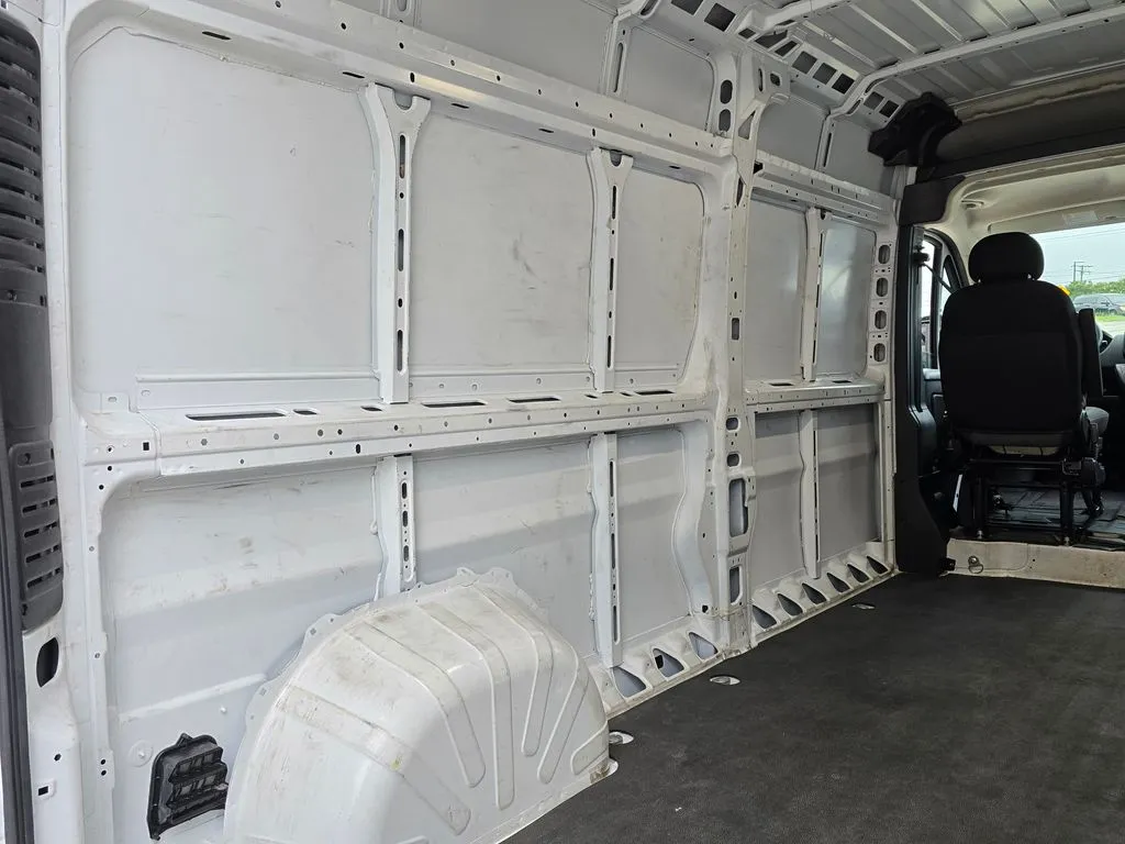 Ram ProMaster 2500 photo 13