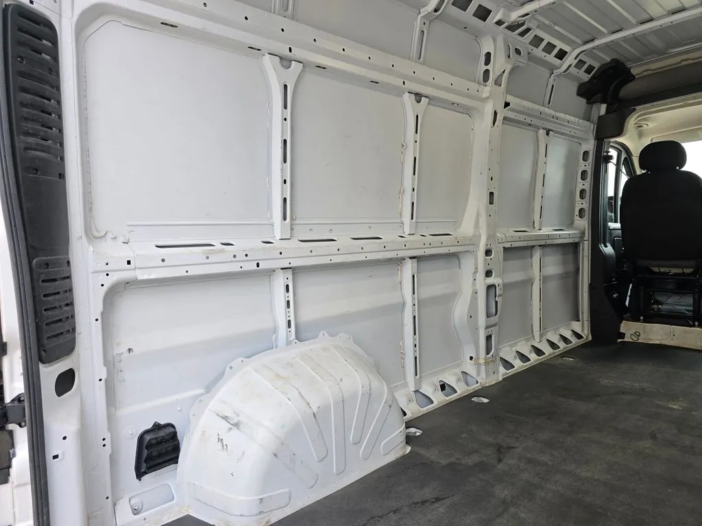 Ram ProMaster 2500 photo 13
