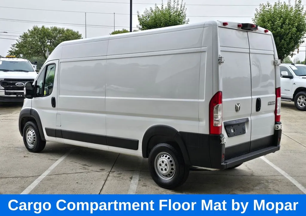 Ram ProMaster 2500 photo 7