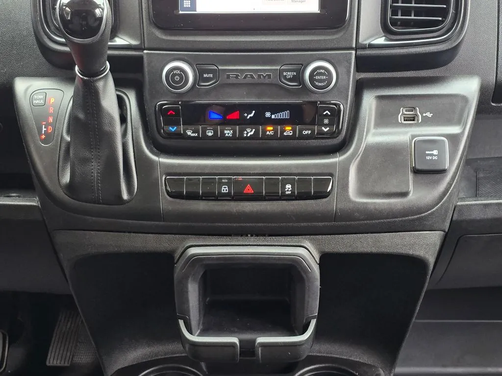 Ram ProMaster 2500 photo 31
