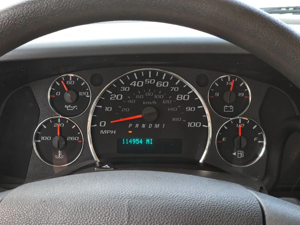 GMC Savana photo 28