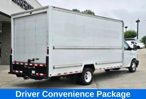 More photos of 2021 GMC Savana 3500 Work Van 16ft Box w/Roll-Up Door at Carolina Auto Warehouse, NC