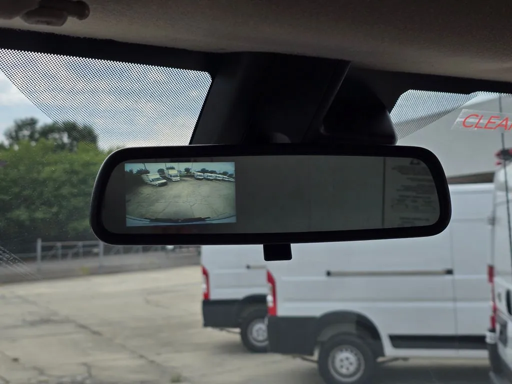 GMC Savana photo 30