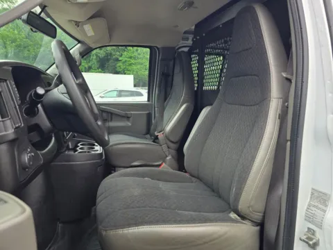 More photos of 2021 GMC Savana 2500 Work Van at Carolina Auto Warehouse, NC