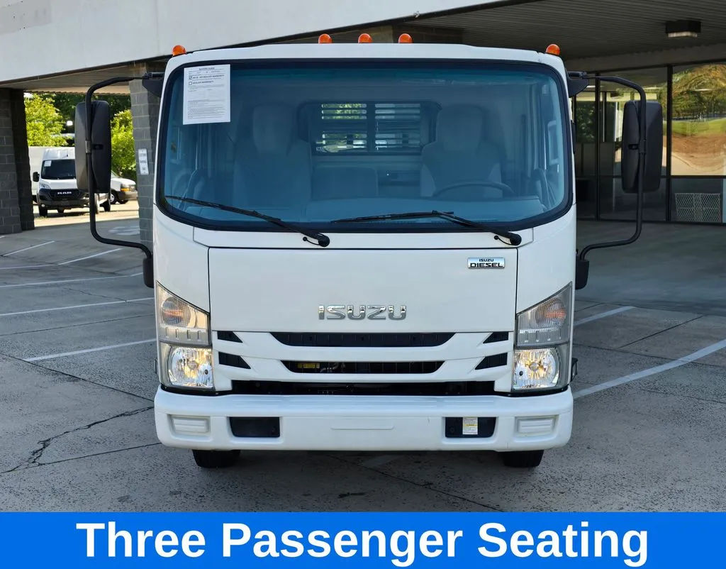 Isuzu NPR photo 10