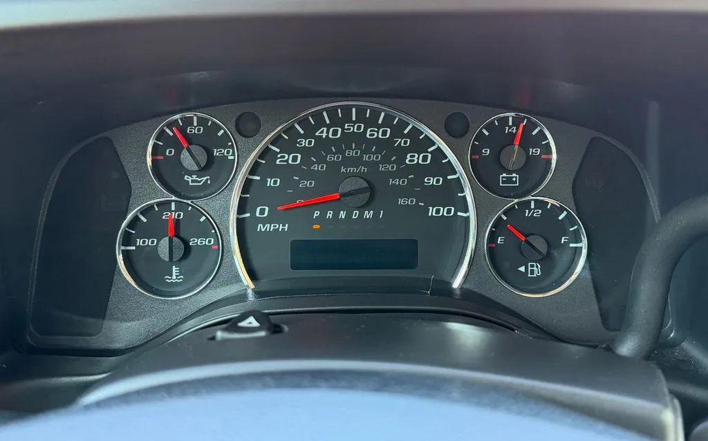 GMC Savana photo 27