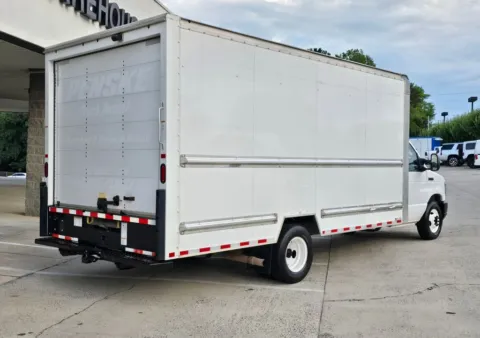 More photos of 2021 Ford E-350SD 16ft Box w/Roll-up Door and Pull Out Ramp at Carolina Auto Warehouse, NC
