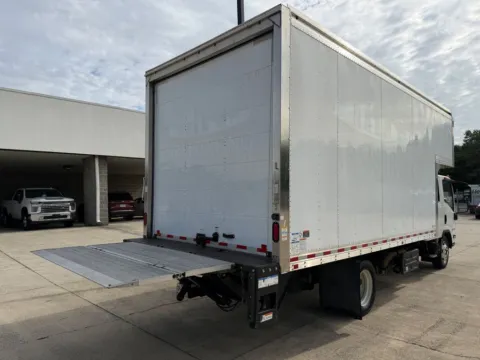 More photos of 2022 Isuzu NPR XD  5.2L Diesel 16ft Box w/Tuck-Under Liftgate and Sid at Carolina Auto Warehouse, NC