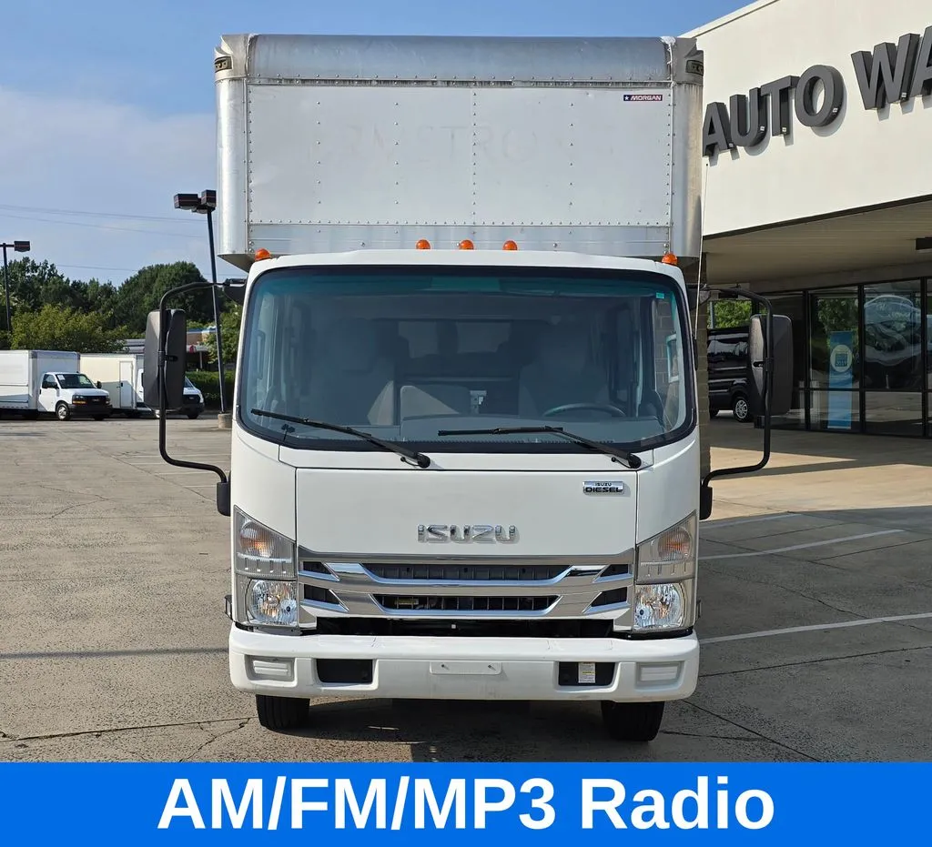 Isuzu NPR-XD photo 10