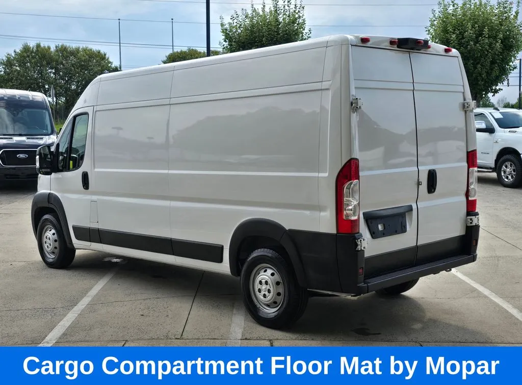 Ram ProMaster 2500 photo 7