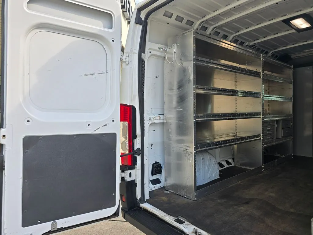 Ram ProMaster 2500 photo 12