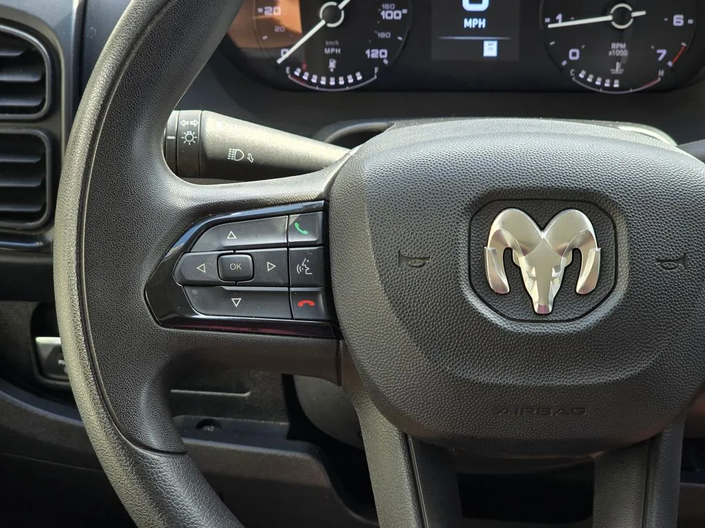 Ram ProMaster 2500 photo 22