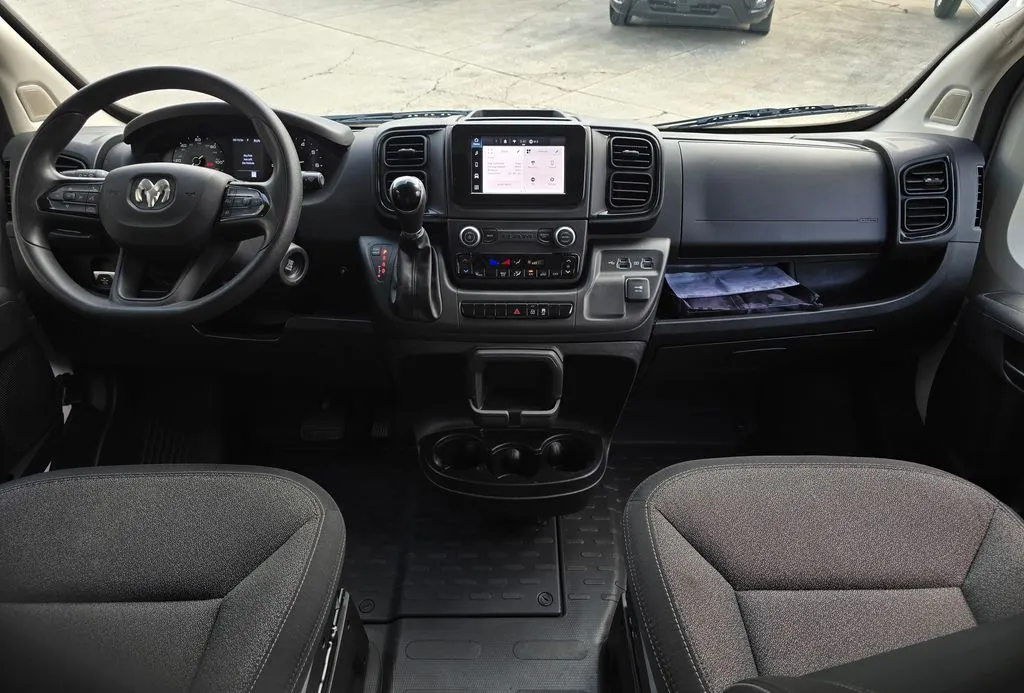 Ram ProMaster 2500 photo 19