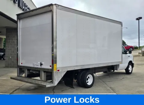 More photos of 2023 Ford E-350SD E-350 SD Cutaway DRW 16ft Box w/Step-Up Bumper at Carolina Auto Warehouse, NC