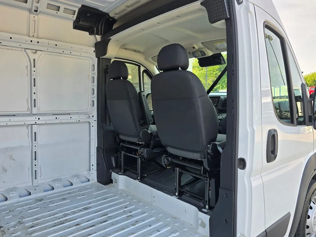 Ram ProMaster 3500 photo 18