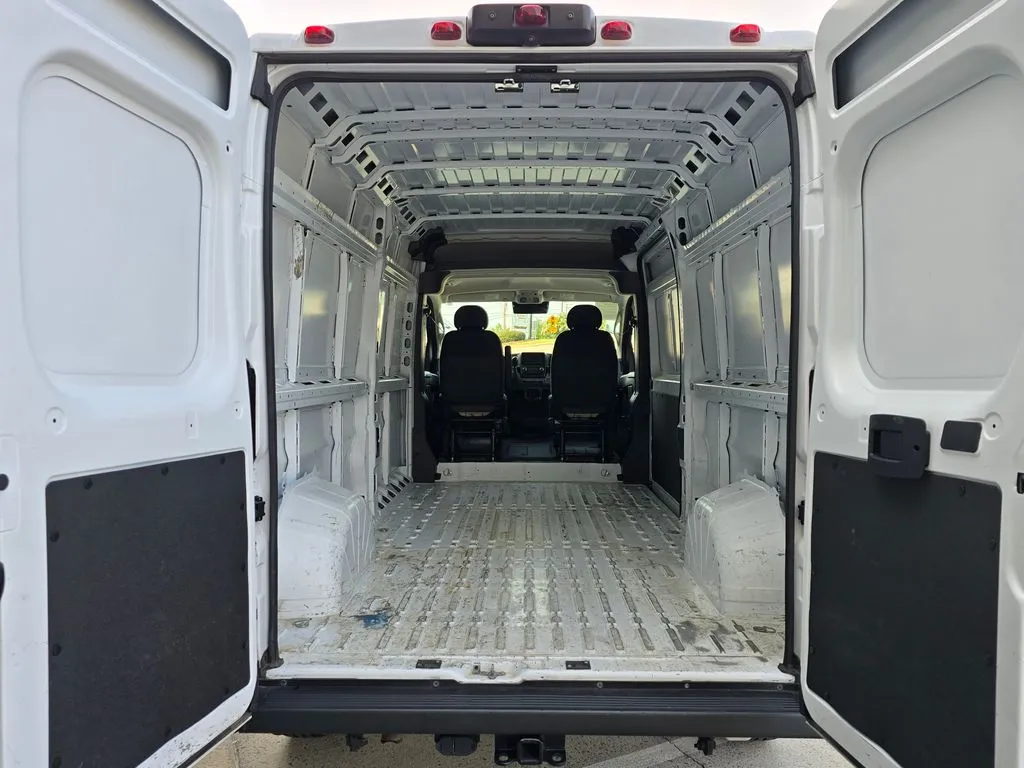 Ram ProMaster 3500 photo 13