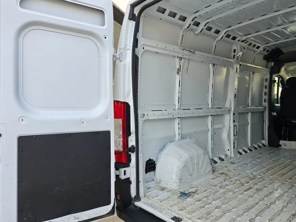 Ram ProMaster 3500 photo 11