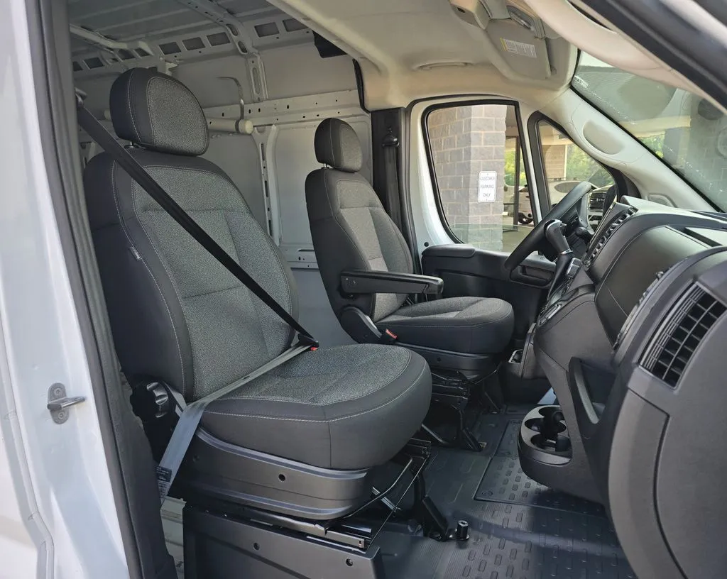 Ram ProMaster 3500 photo 36