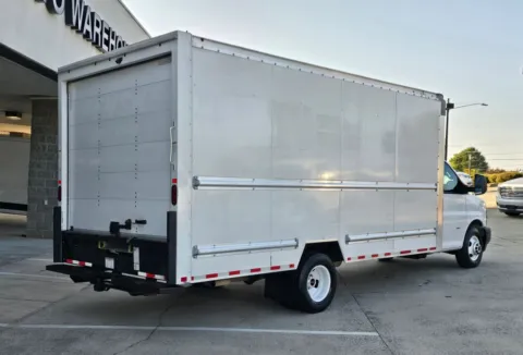 More photos of 2021 GMC Savana 3500 Work Van DRW 16ft Box w/Roll-up Door and Pull out Ramp at Carolina Auto Warehouse, NC