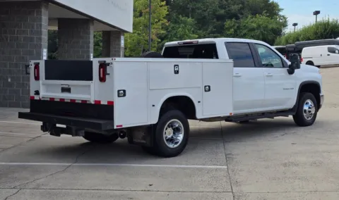 More photos of 2024 Chevrolet Silverado 3500 HD LT at Carolina Auto Warehouse, NC