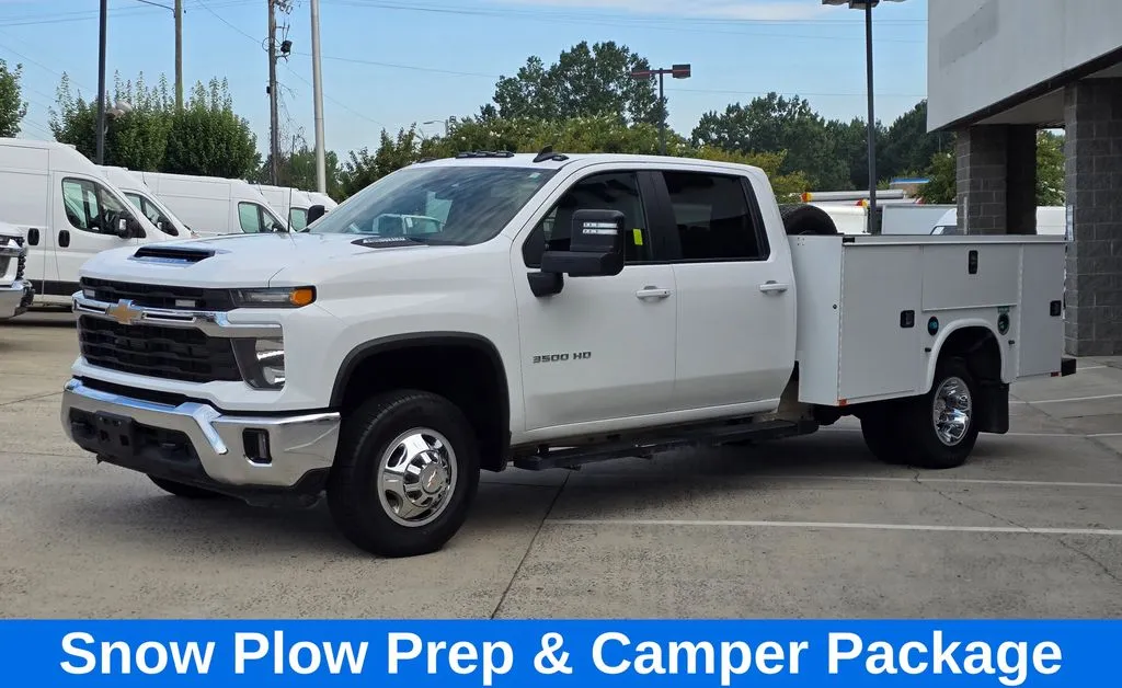 Chevrolet 3500HD photo 9