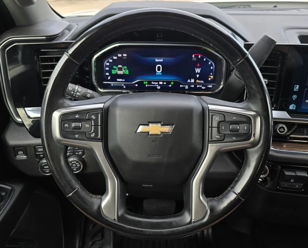 Chevrolet 3500HD photo 35