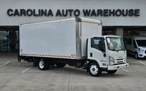 Unknown 2022 Isuzu NRR WT 20ft Box W/Tuck-Under Liftgate and 6.0L V8 for sale in Concord, NC