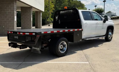 More photos of 2023 Chevrolet Silverado 3500 HD LT 9.5ft Flatbed Turbo Diesel at Carolina Auto Warehouse, NC