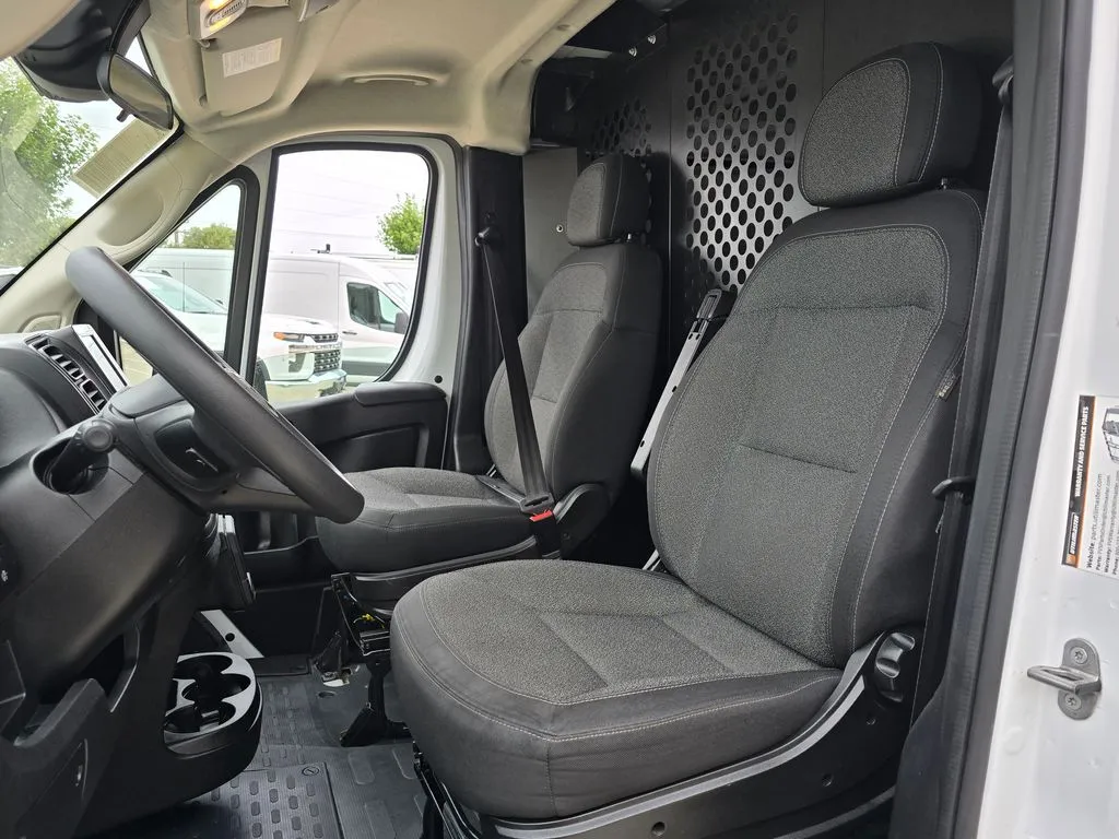 Ram ProMaster 2500 photo 30