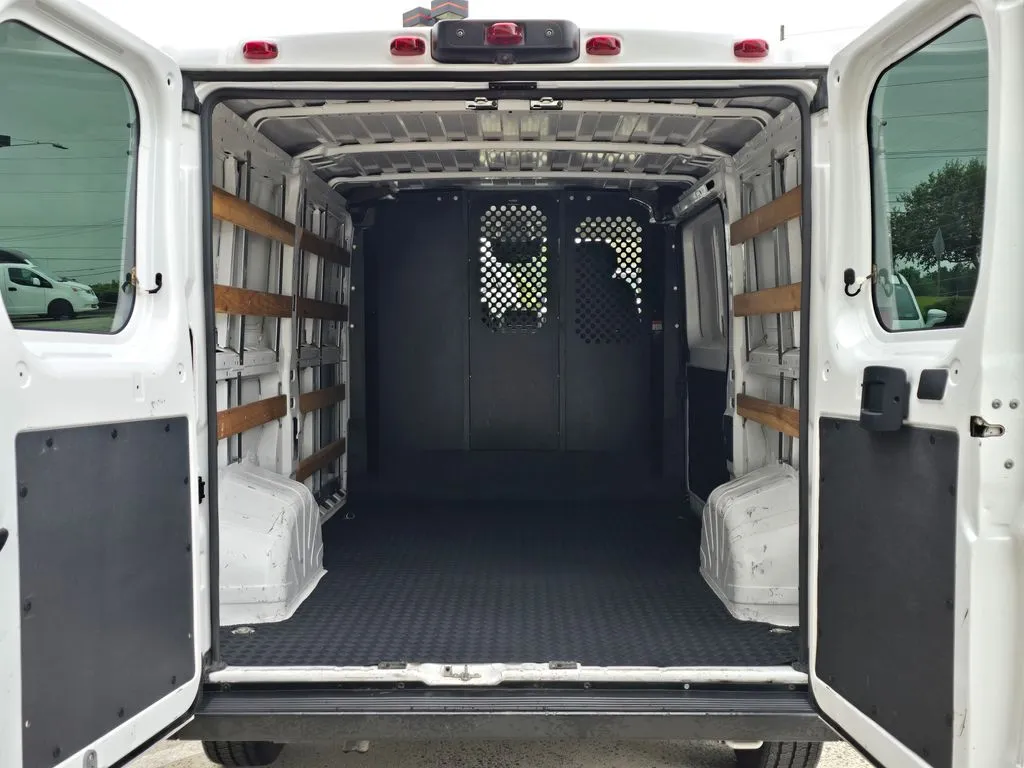 Ram ProMaster 2500 photo 11